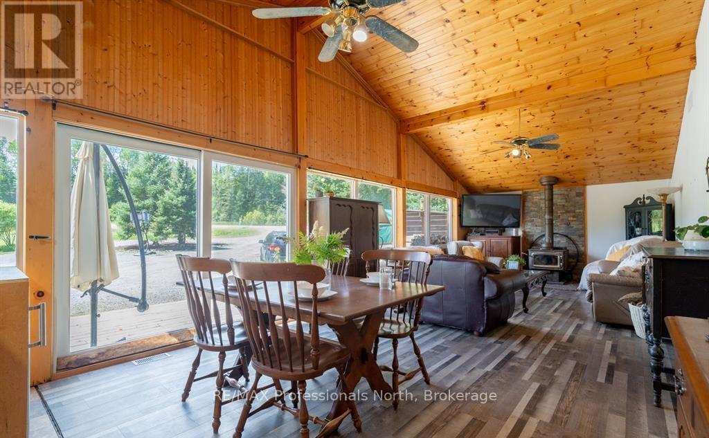 899 KATRINE ROAD - 11