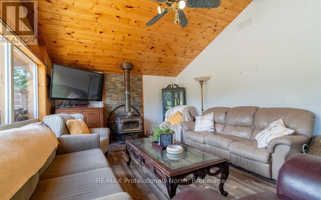 899 KATRINE ROAD - 14