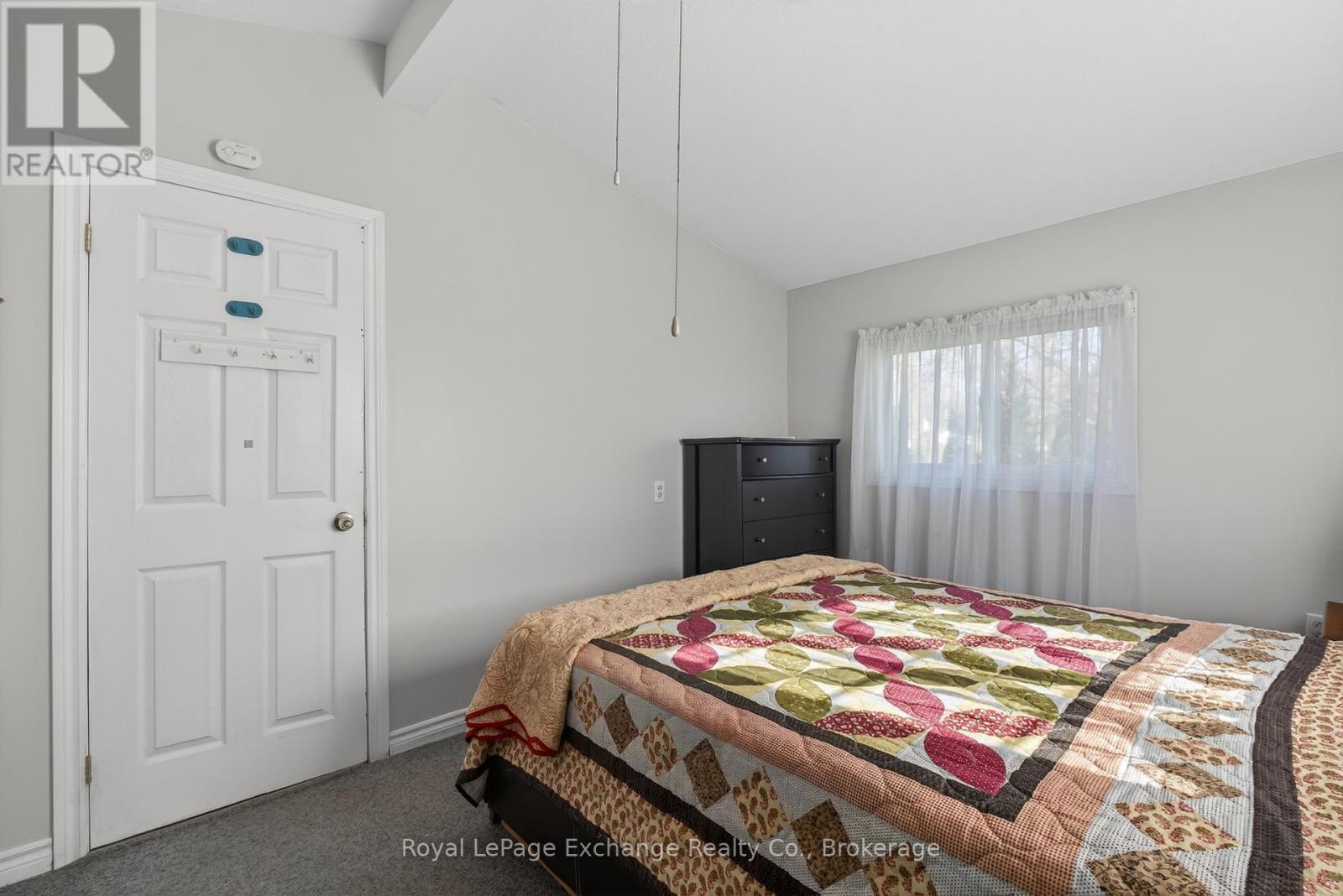 404 BROWNS LANE - 21
