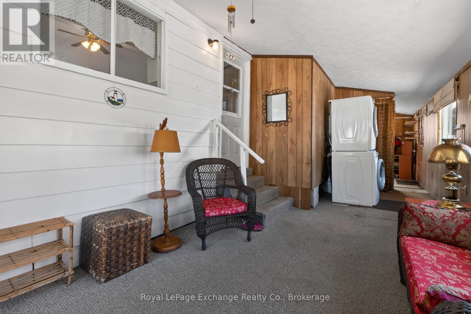 404 BROWNS LANE - 24