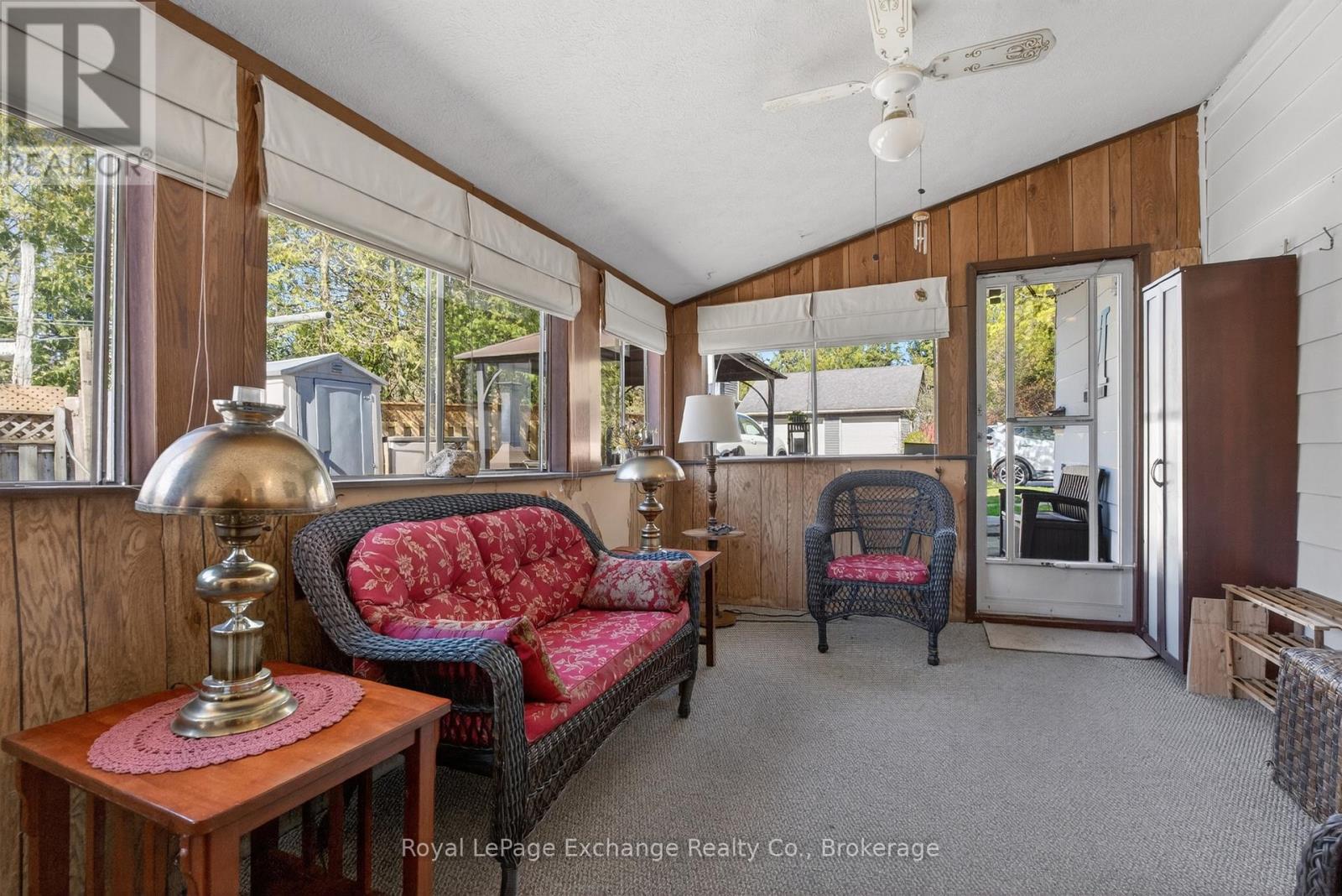 404 BROWNS LANE - 25