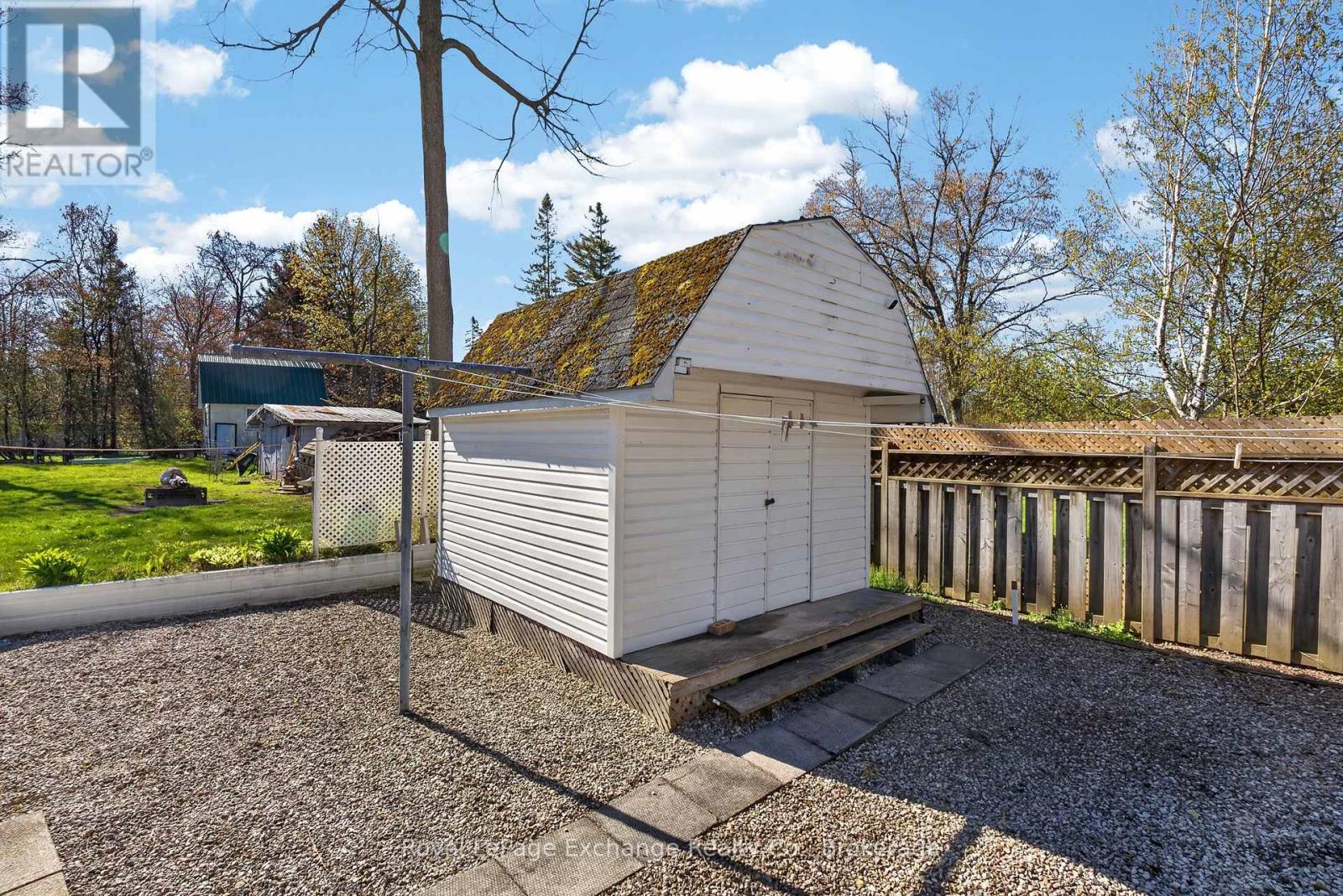 404 BROWNS LANE - 30