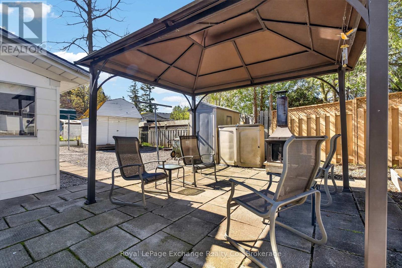 404 BROWNS LANE - 32