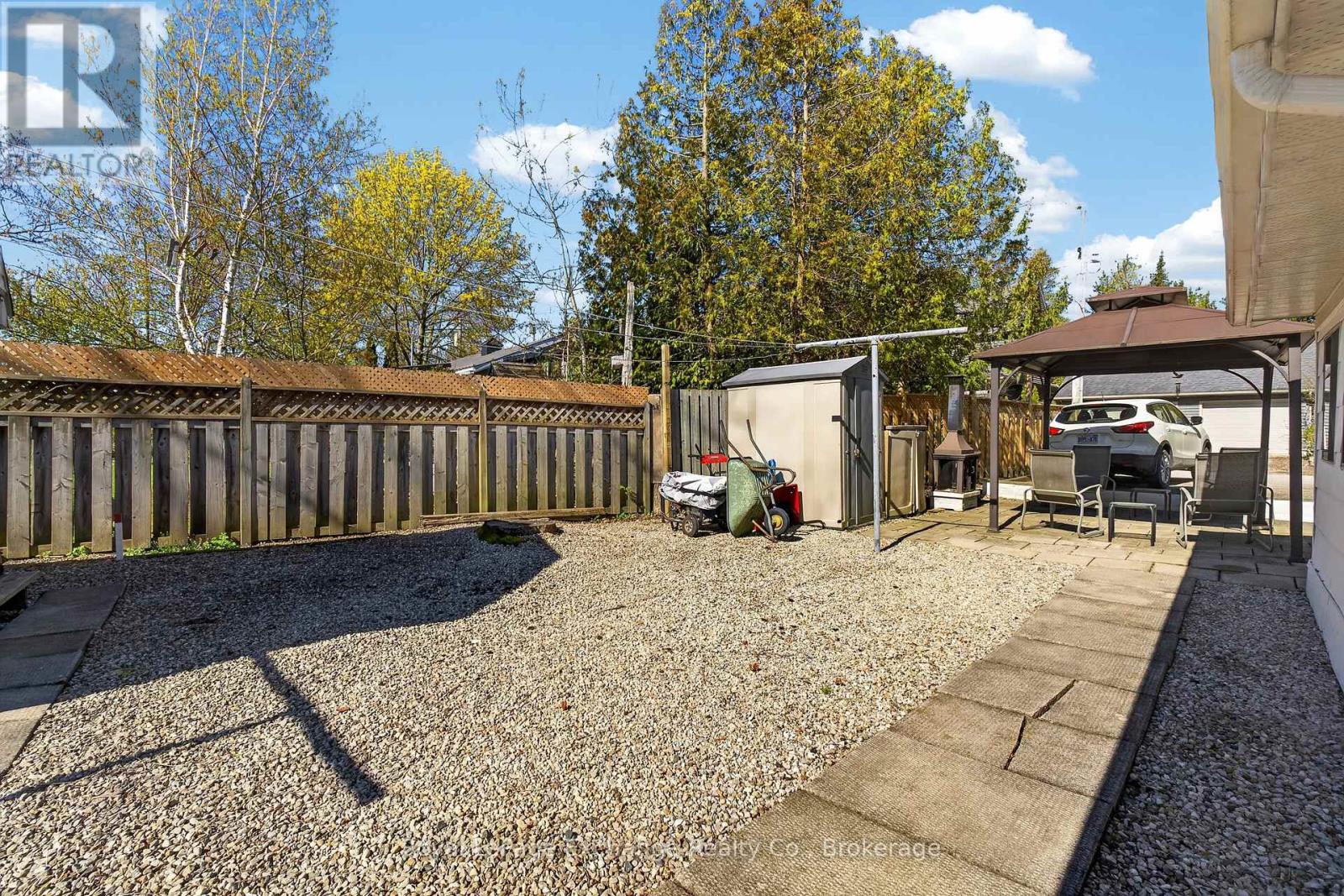 404 BROWNS LANE - 34