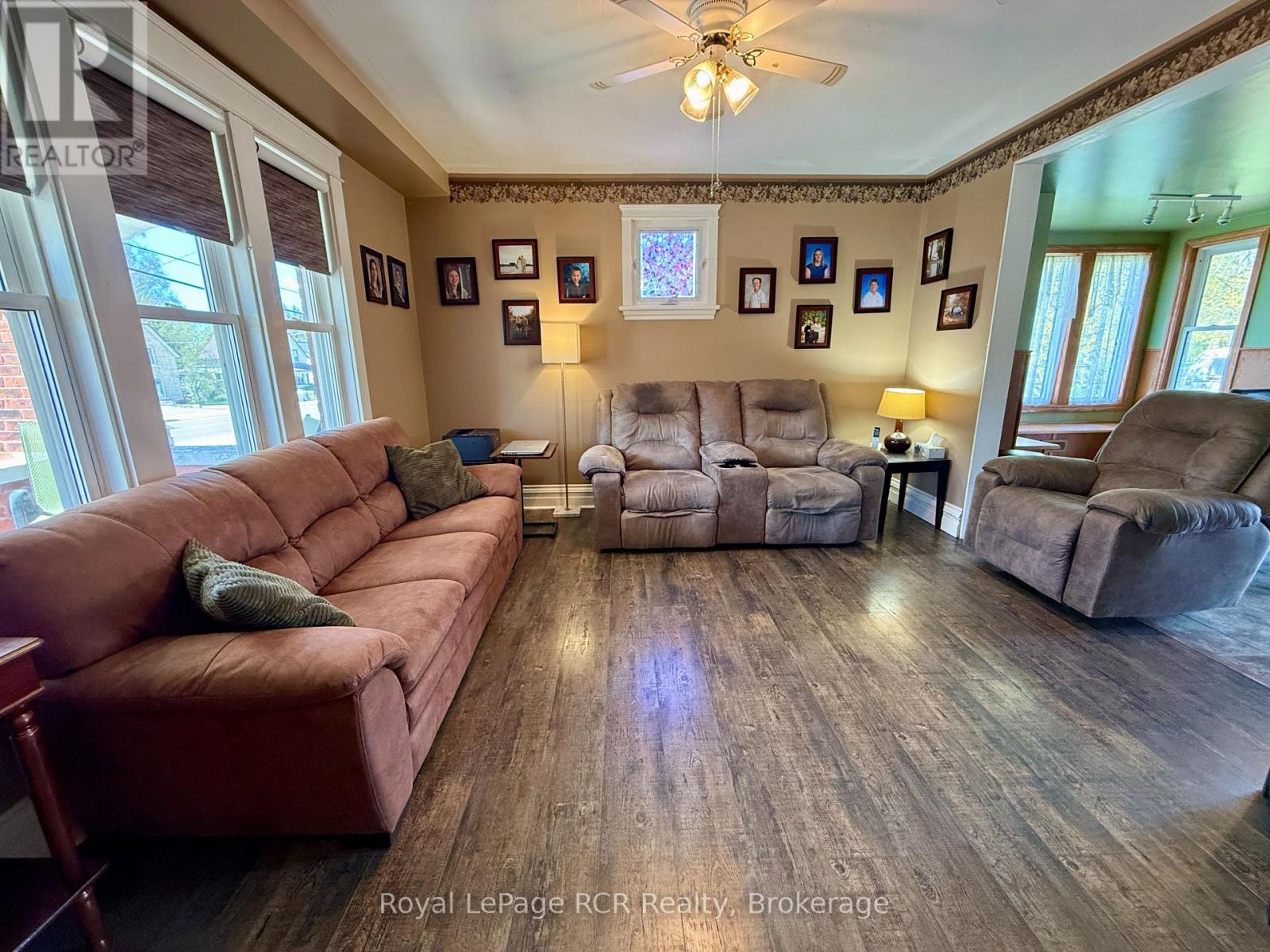 605 7TH AVENUE - 21