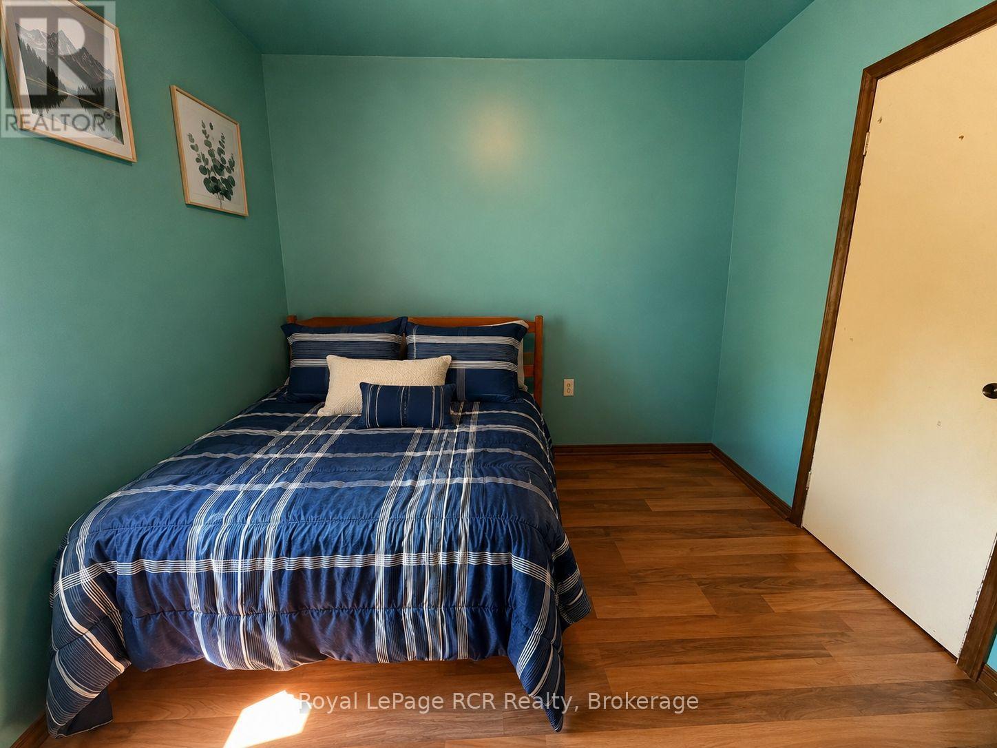 605 7TH AVENUE - 25