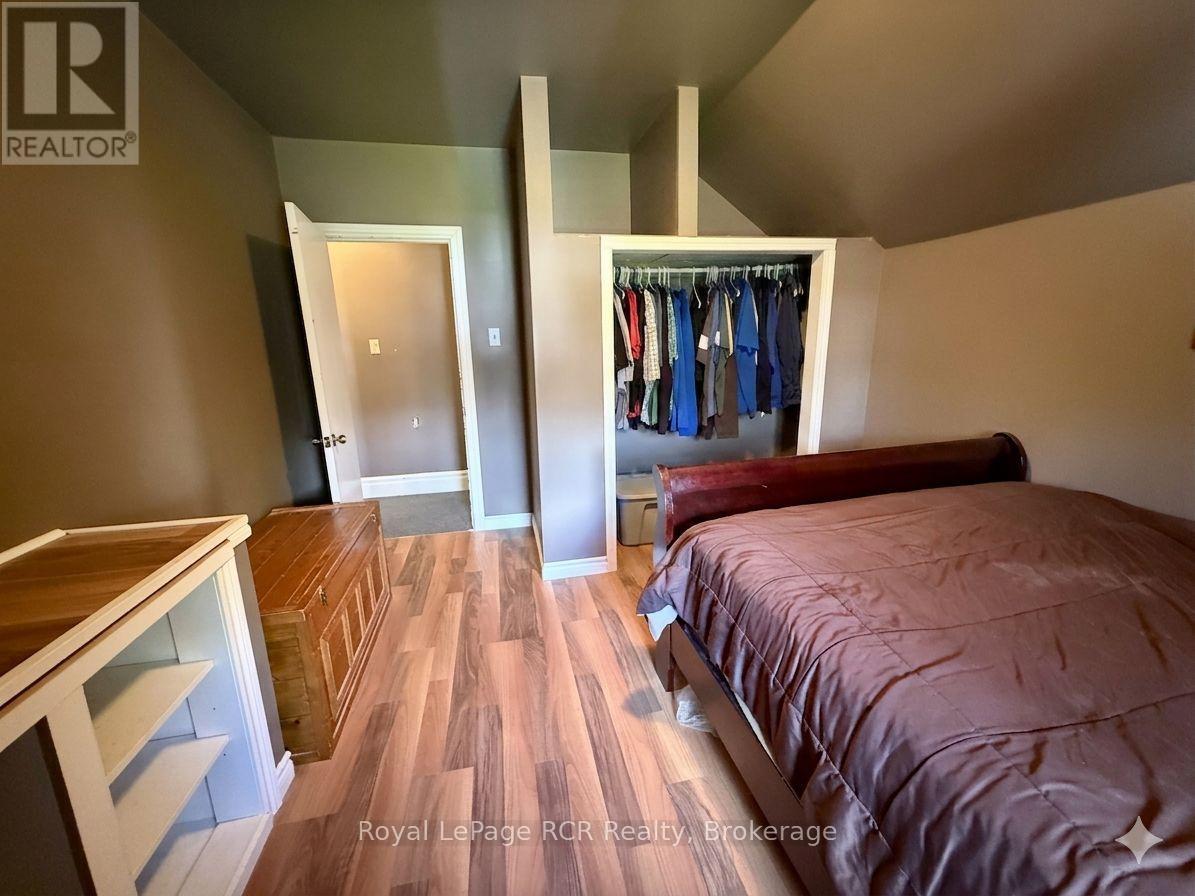 605 7TH AVENUE - 32