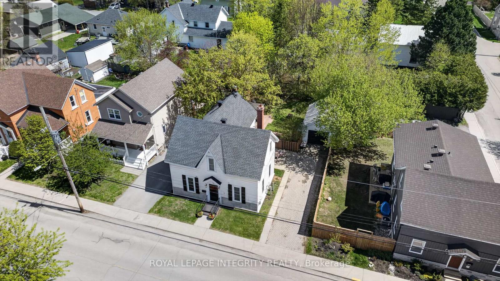 33 ROCHESTER STREET - 33