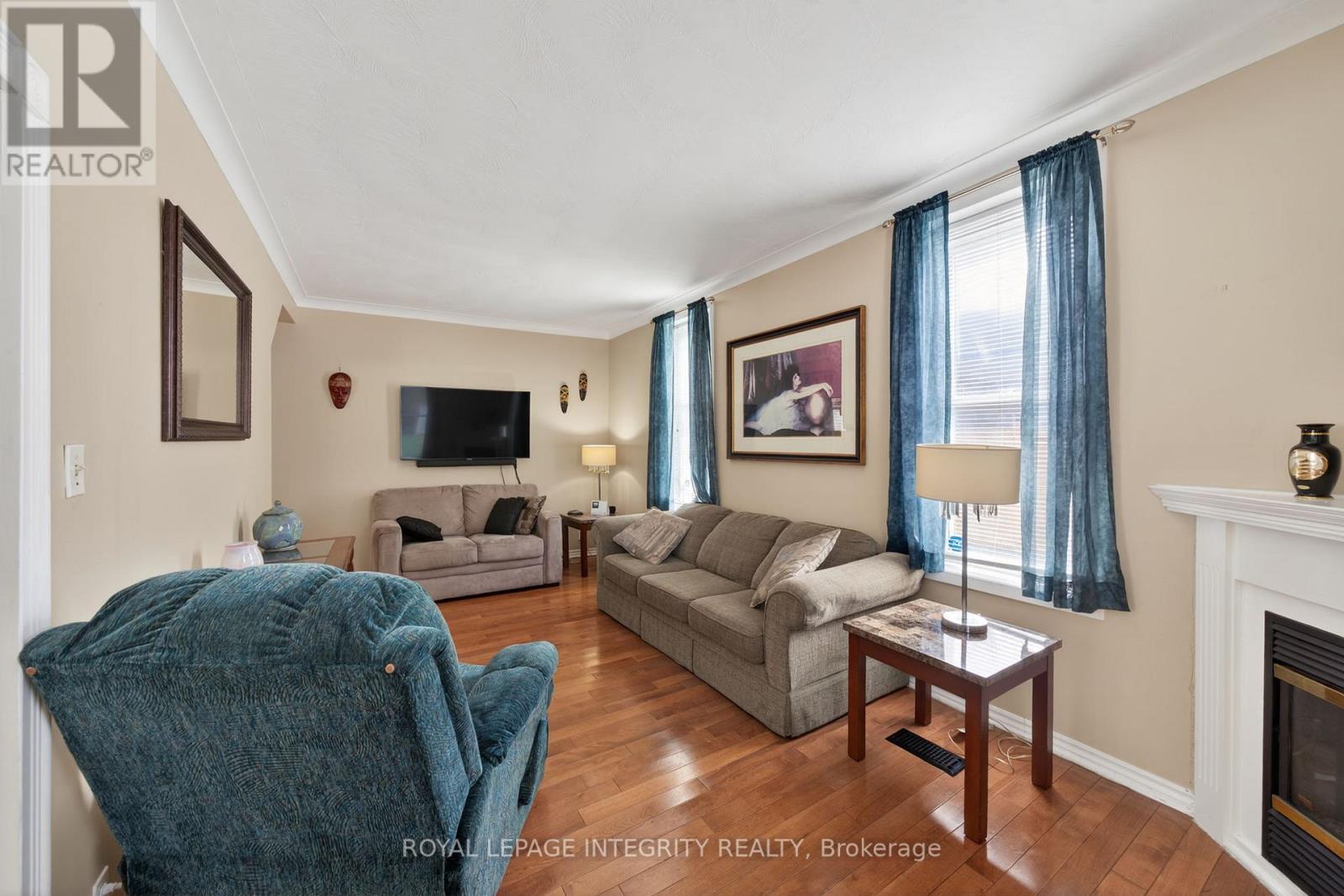 33 ROCHESTER STREET - 9