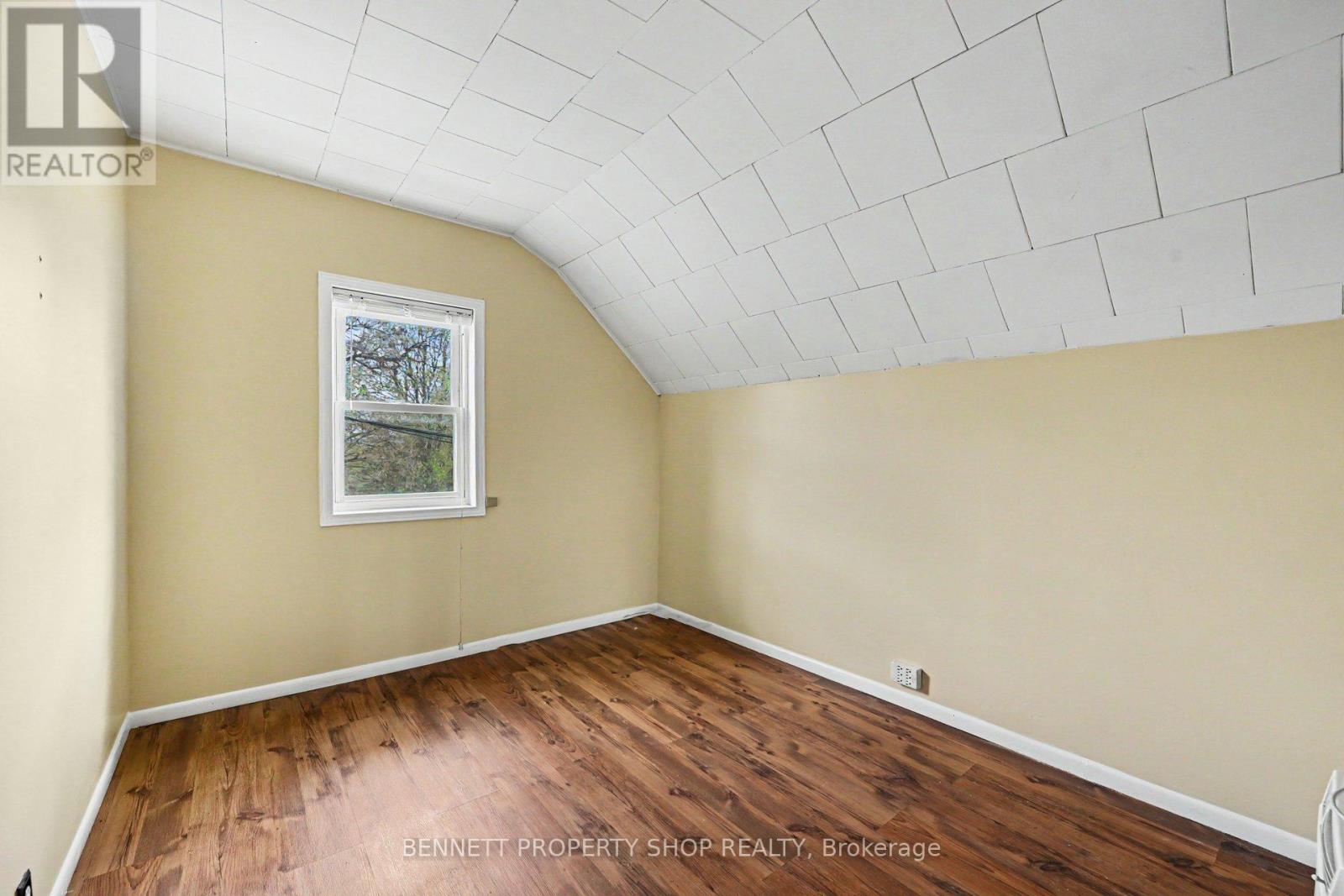 192 TESKEY STREET - 16