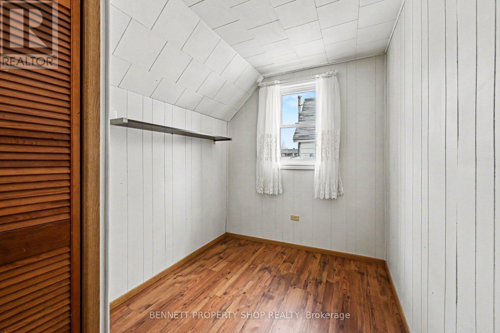 192 TESKEY STREET - 21