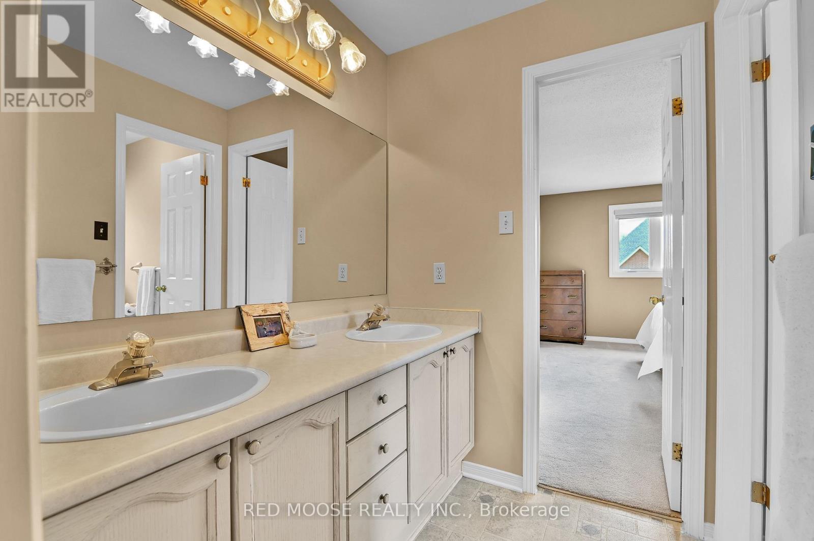 6192 RAVINE WAY - 36