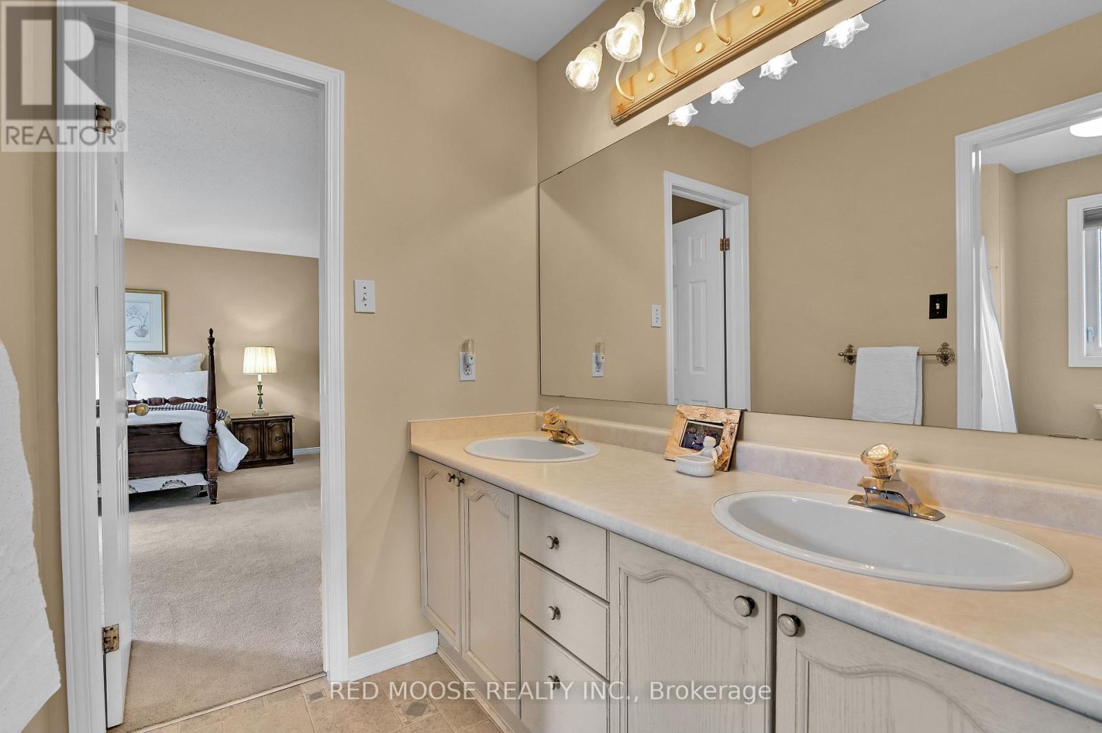 6192 RAVINE WAY - 38