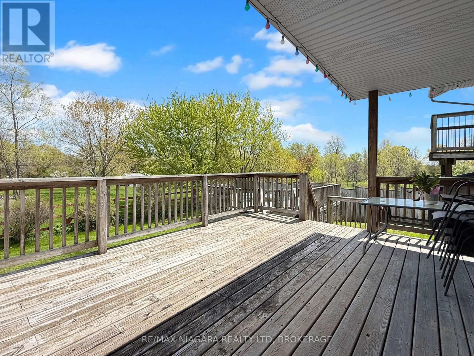 3561 CARVER STREET - 13