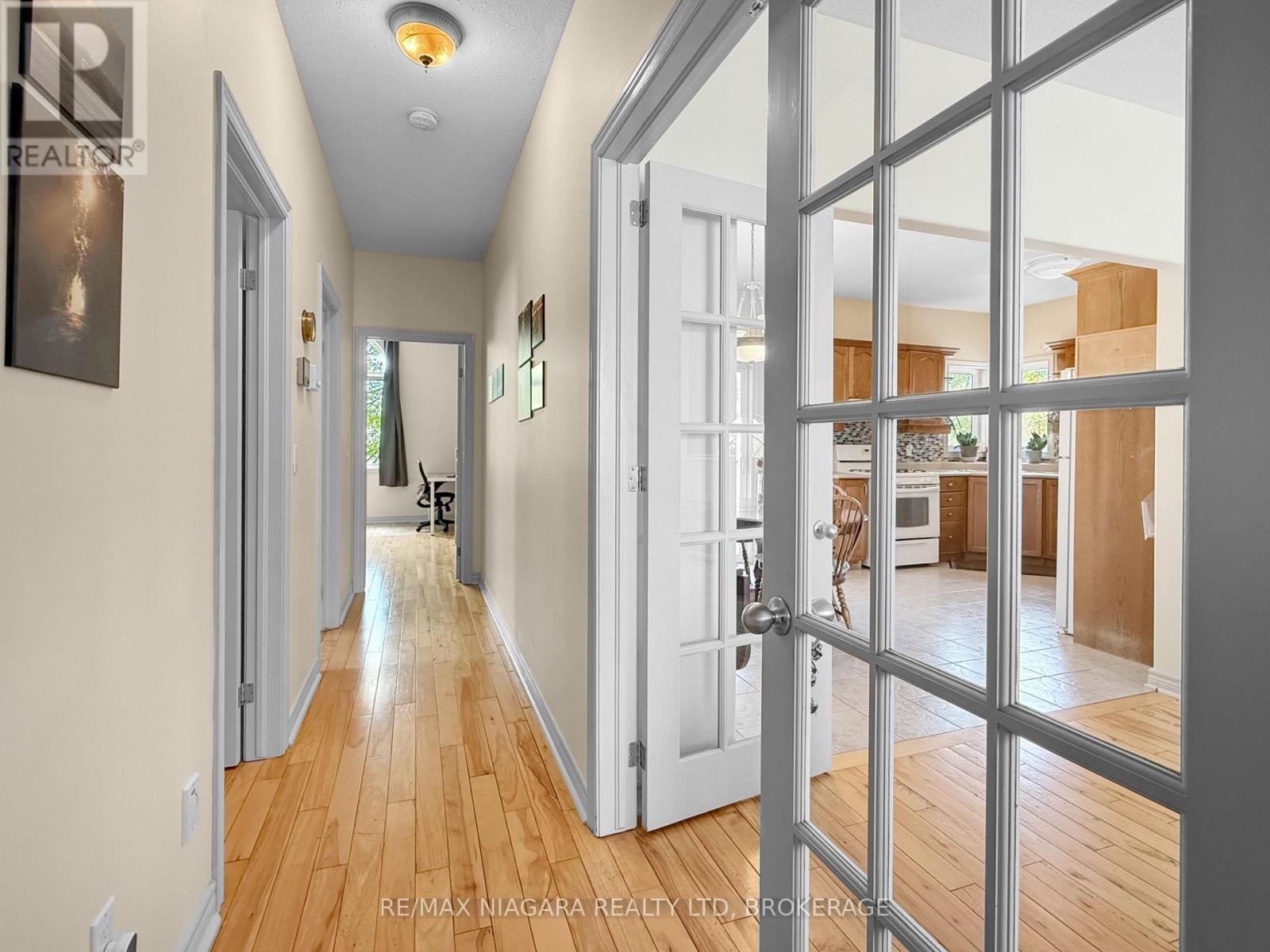 3561 CARVER STREET - 14