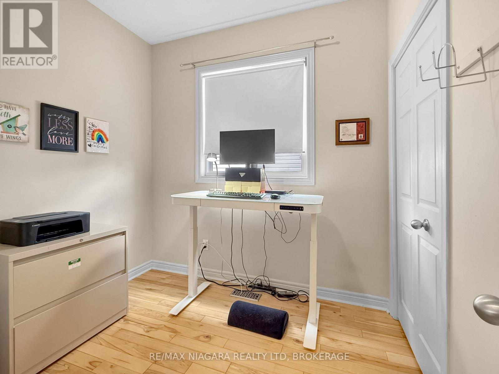 3561 CARVER STREET - 16