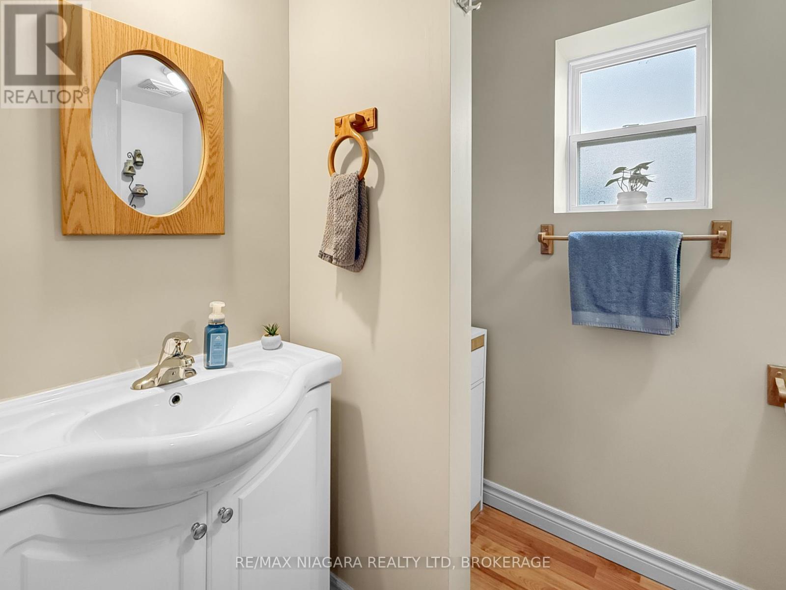 3561 CARVER STREET - 29