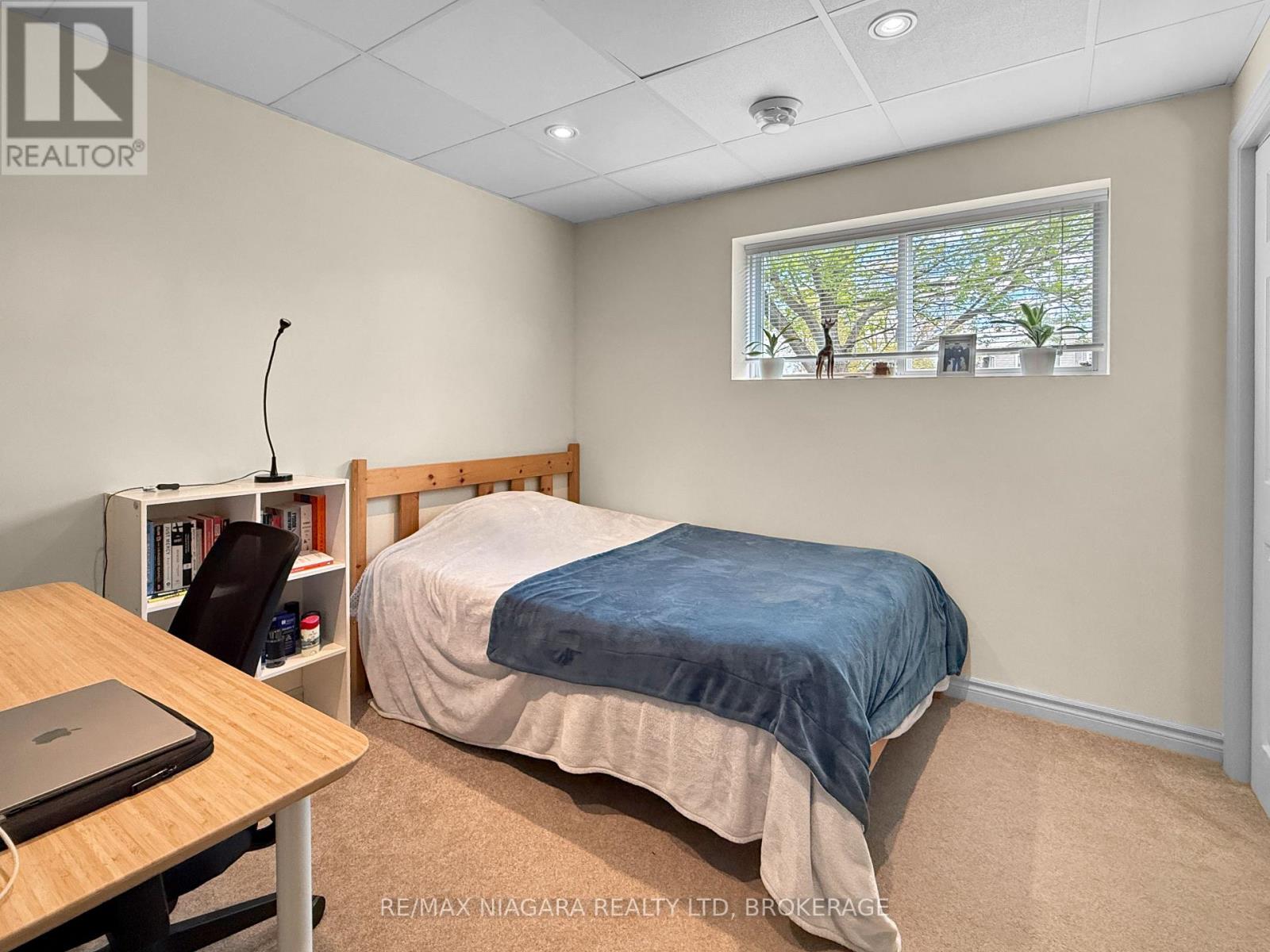 3561 CARVER STREET - 30
