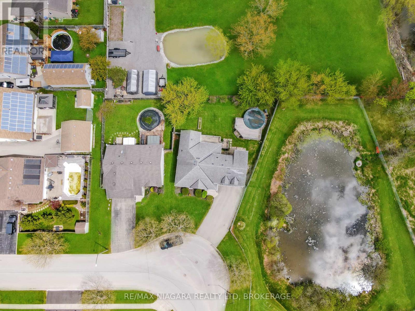 3561 CARVER STREET - 32