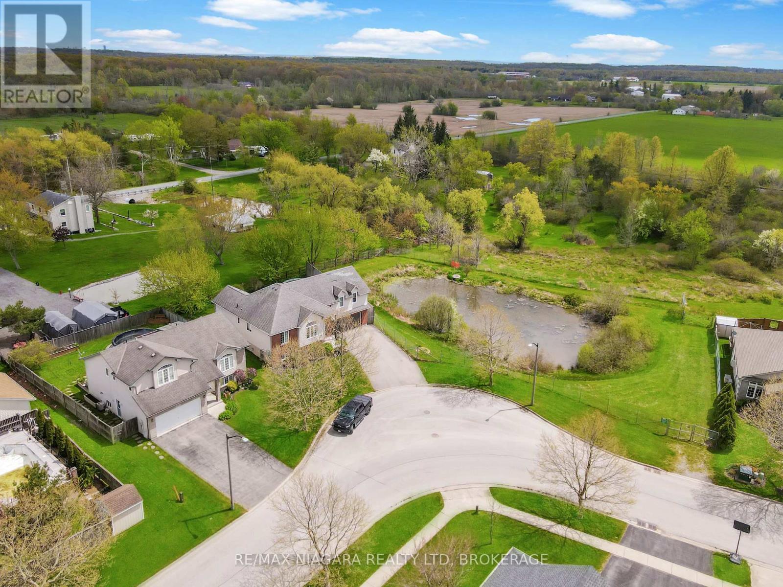 3561 CARVER STREET - 36