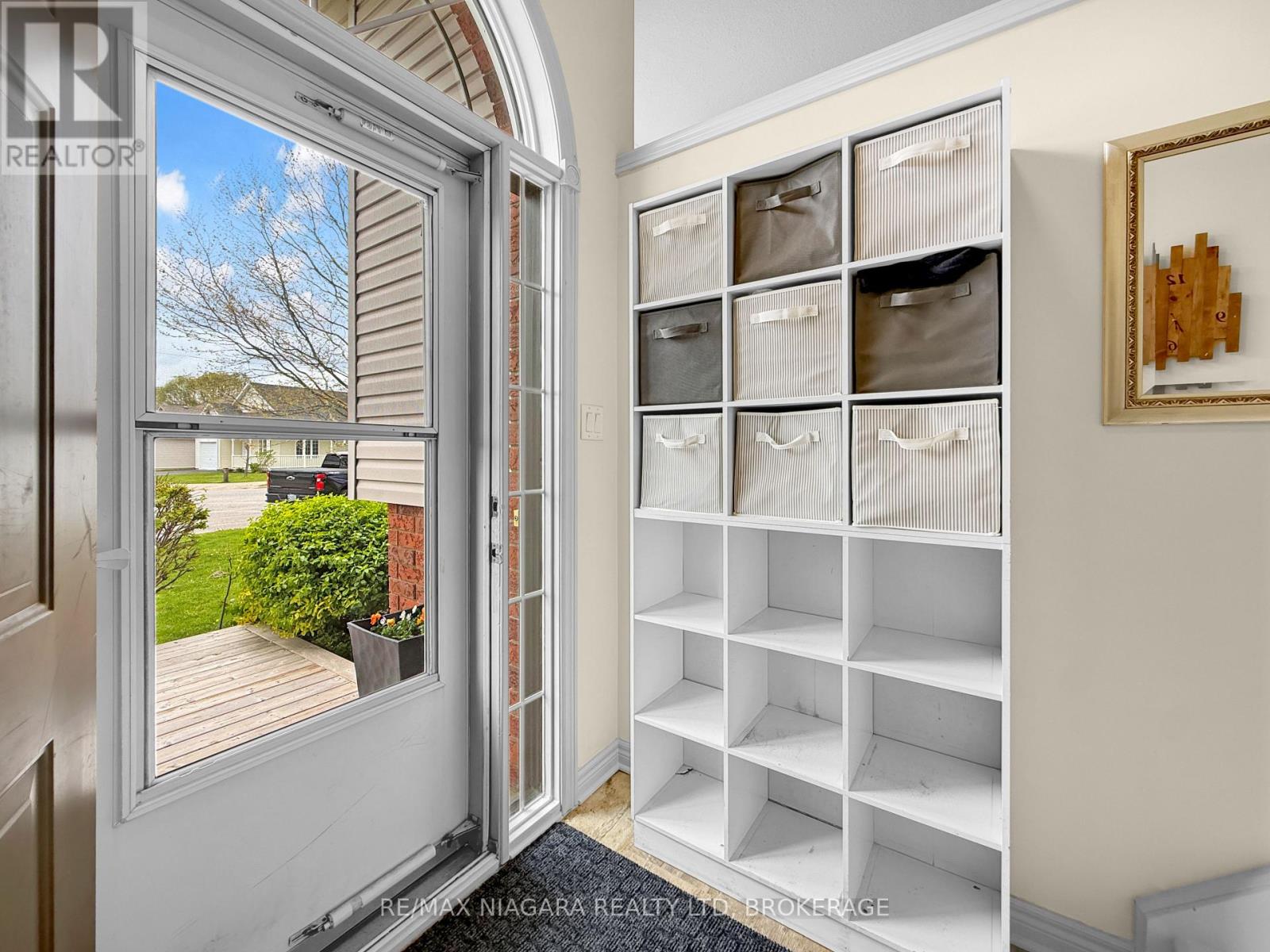 3561 CARVER STREET - 5