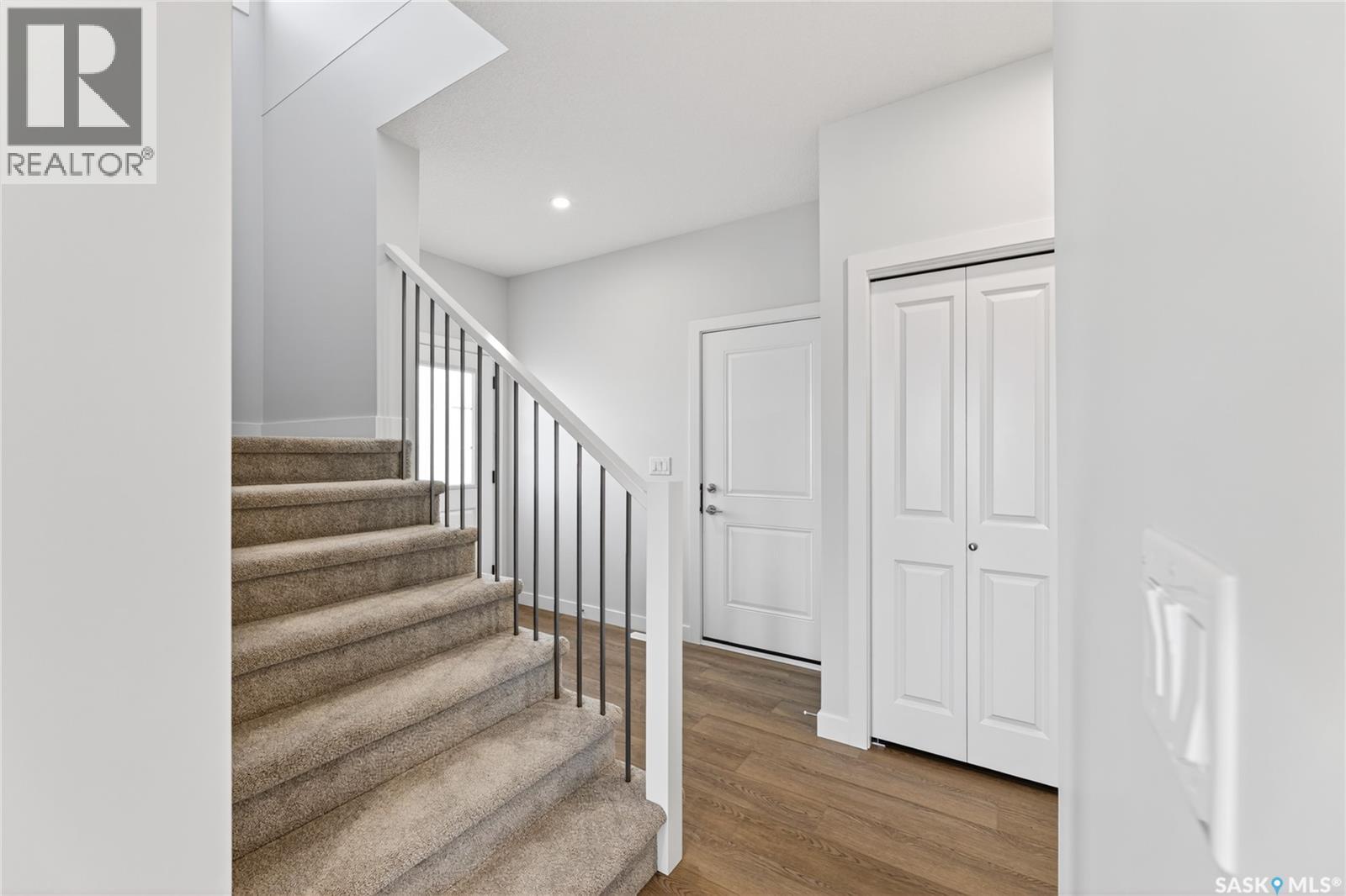 #2 830 Brighton BOULEVARD - 18