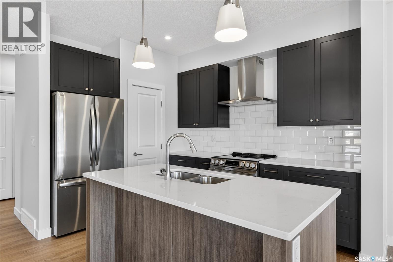 #2 830 Brighton BOULEVARD - 7
