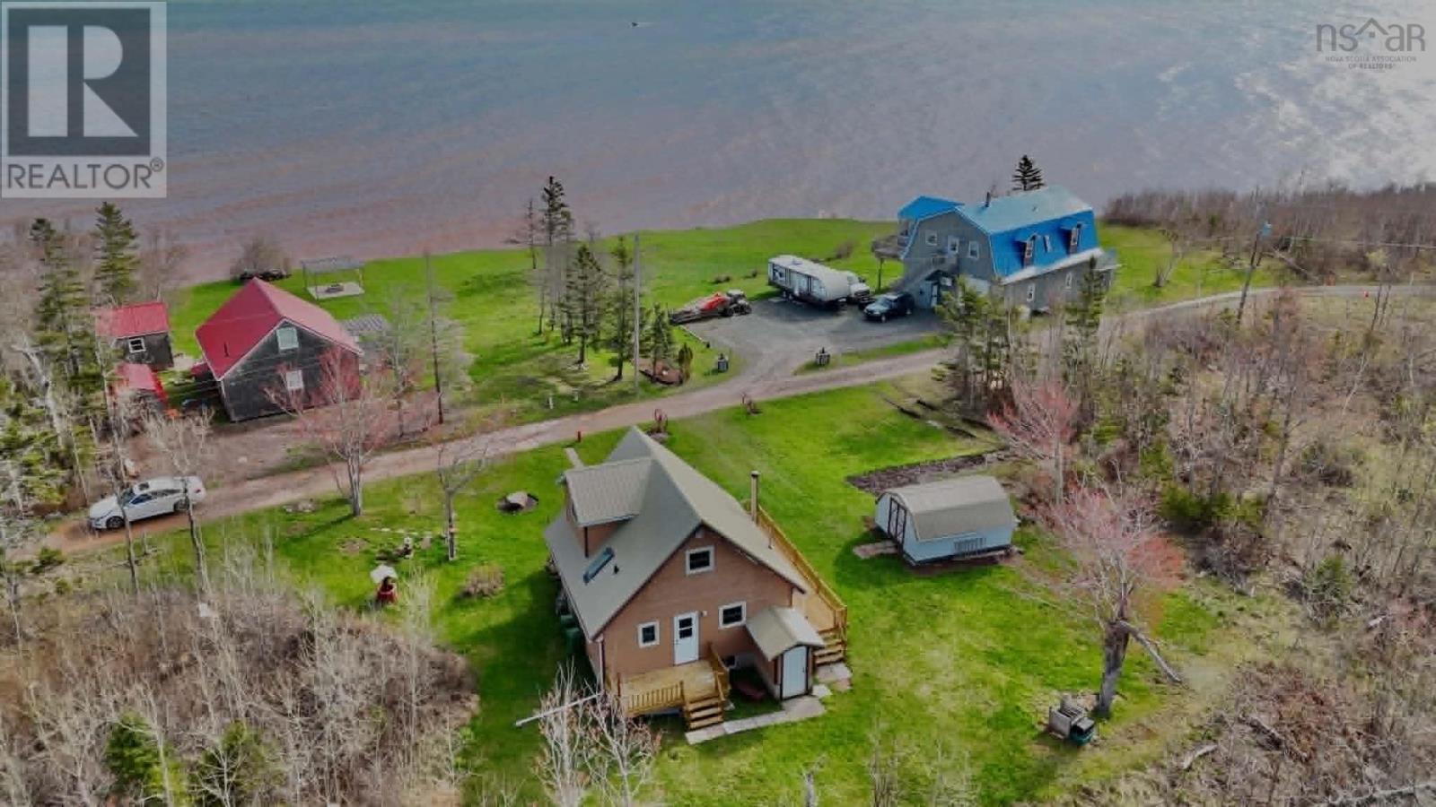 Property 34 of 38 of 136 Red Cliff Drive
