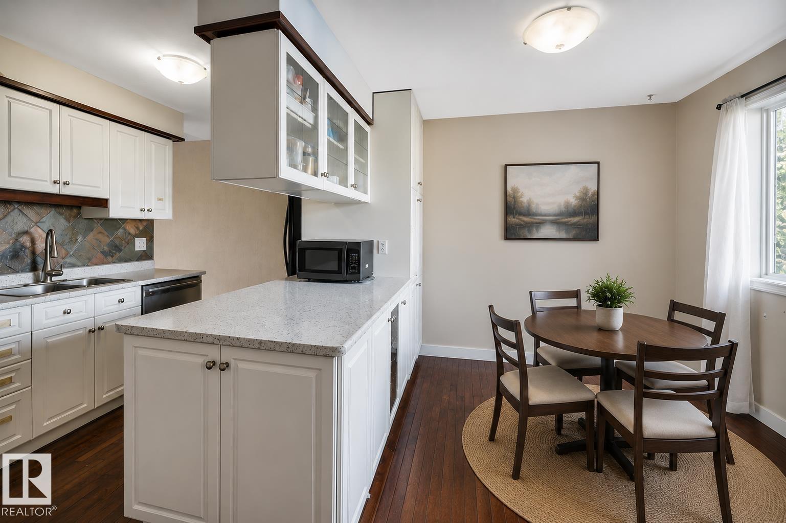 171 ROYAL RD NW - 6