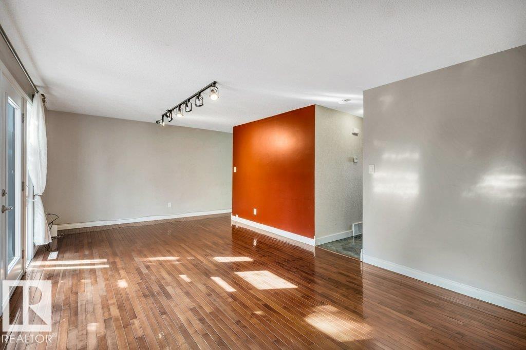 171 ROYAL RD NW - 11