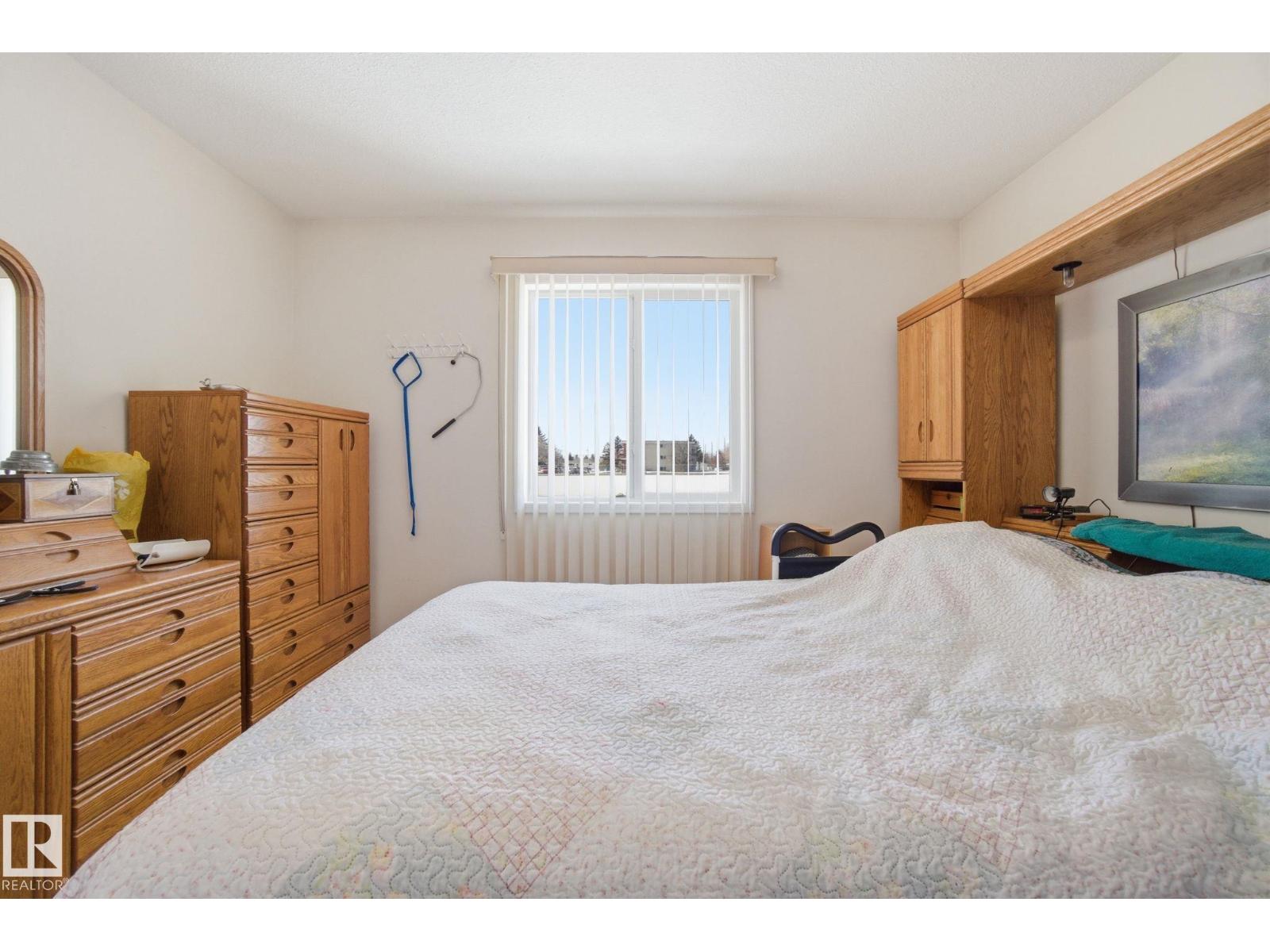 #56 13320 124 ST NW - 23