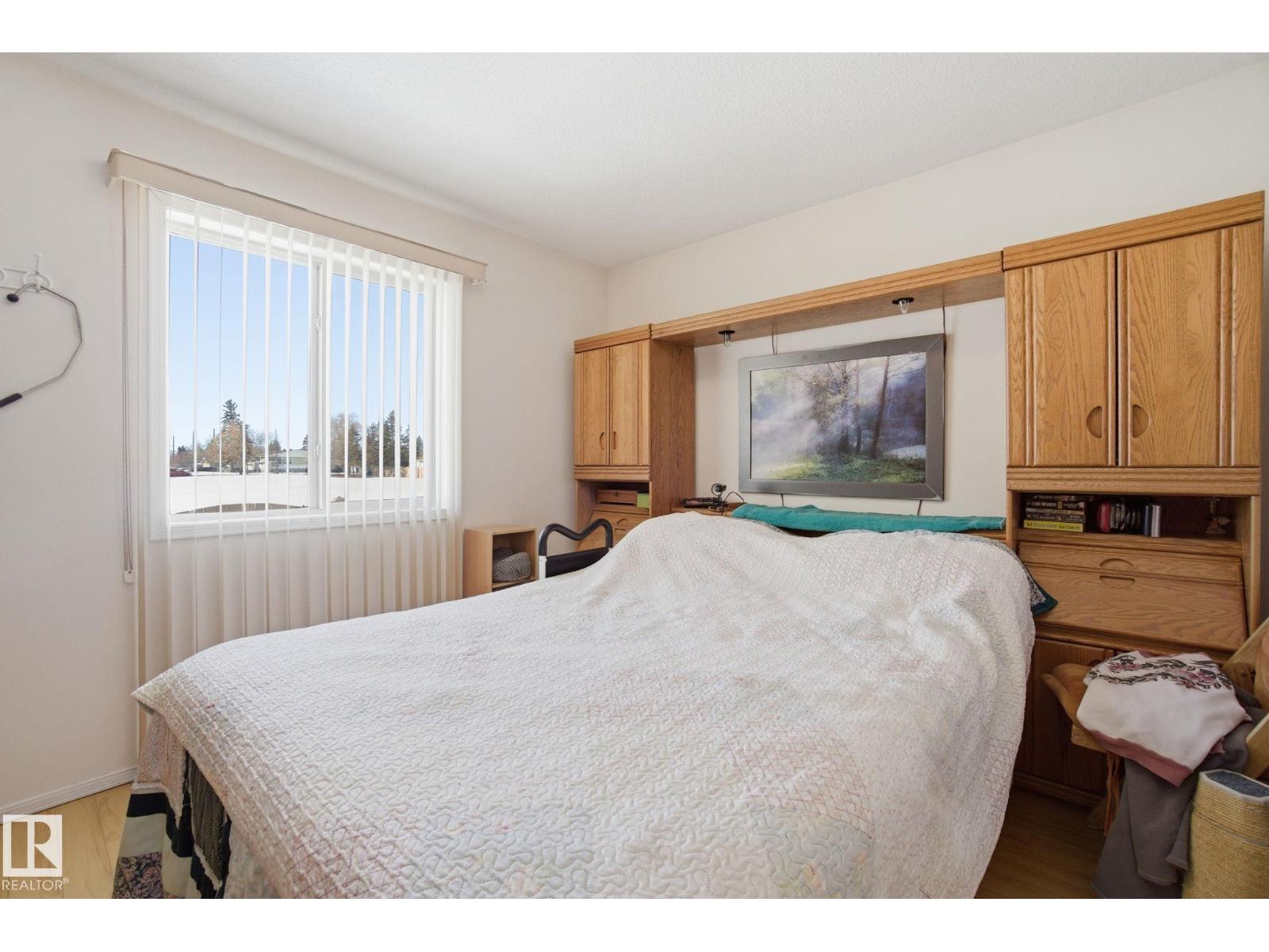 #56 13320 124 ST NW - 24
