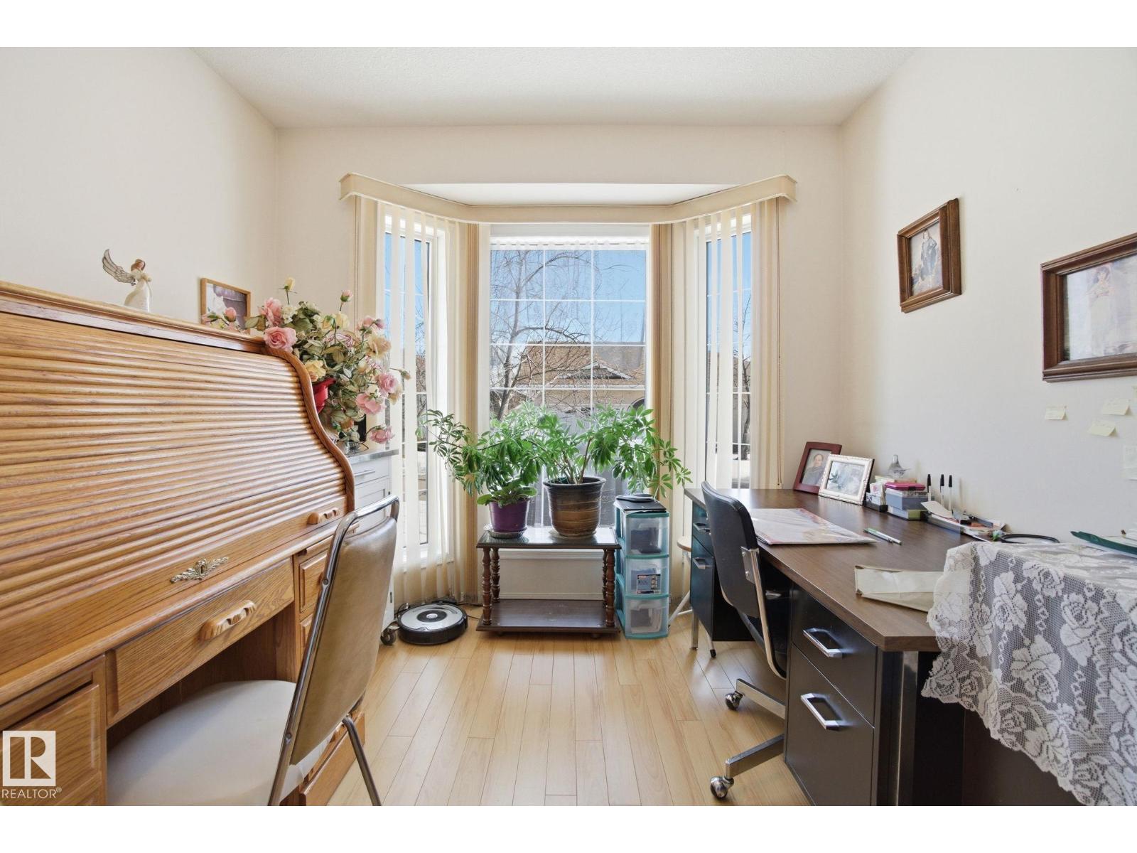 #56 13320 124 ST NW - 29