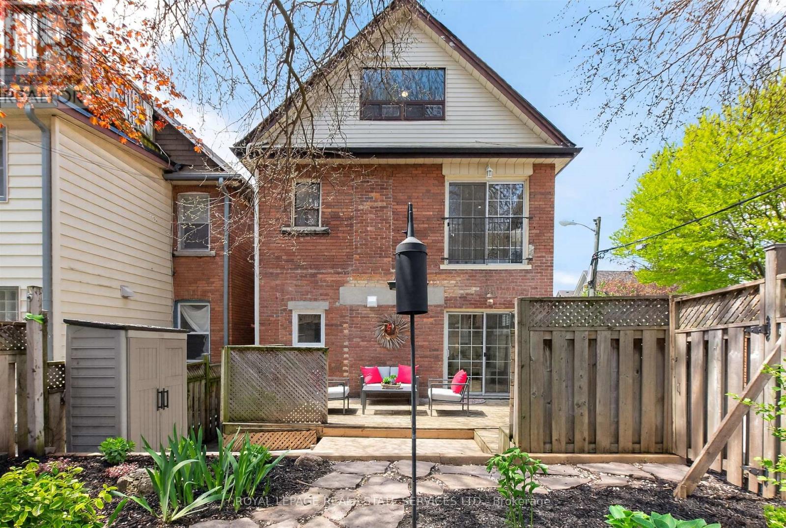 93 MEDLAND CRESCENT - 39