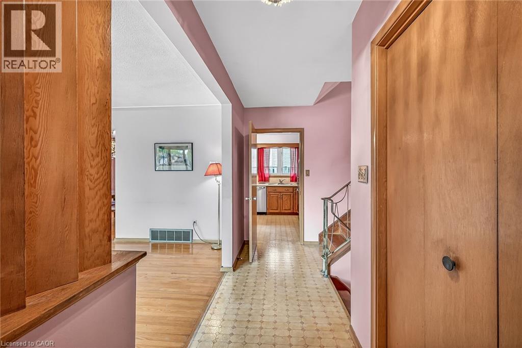 4 SAN MARCO Street, Hamilton, Ontario, L9C5M7 — Photo 4