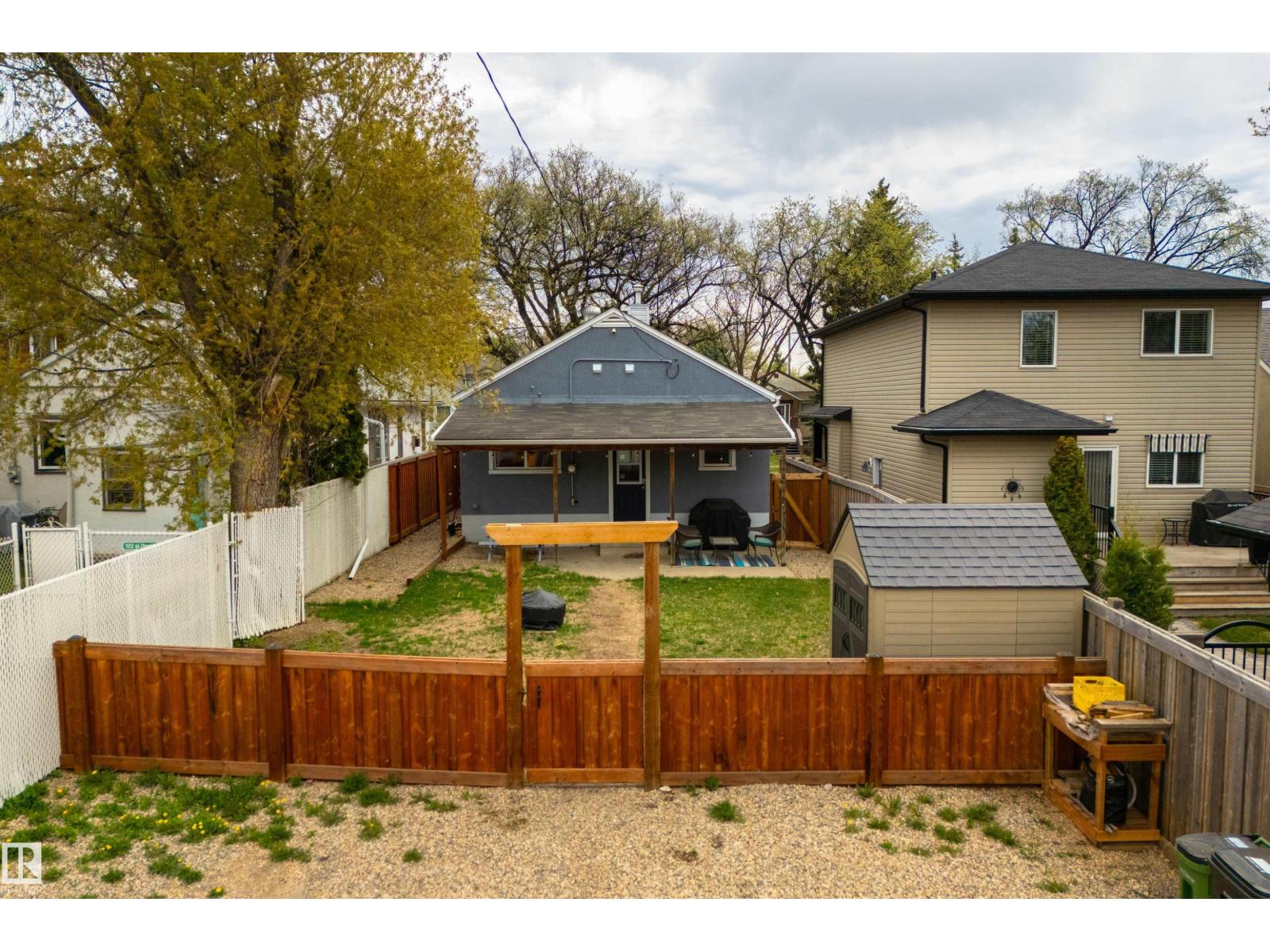 11208 66 ST NW - 40