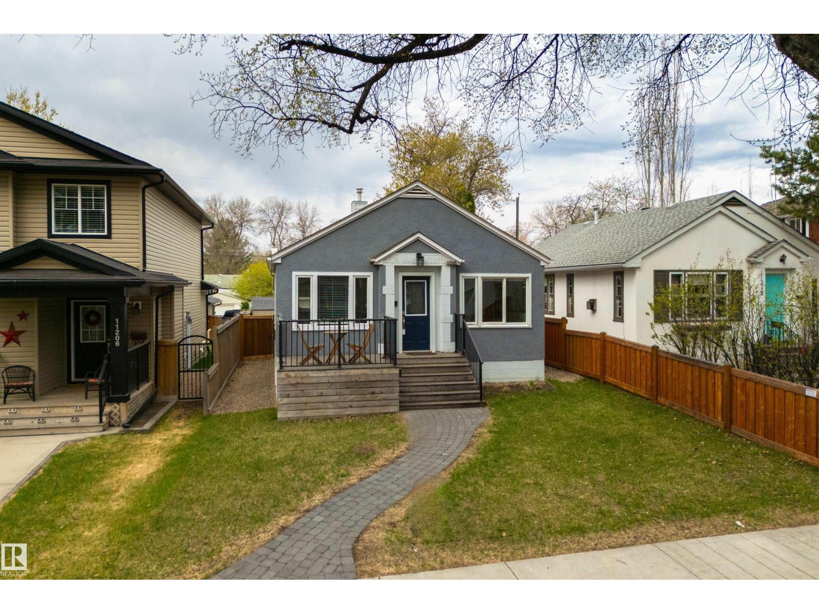 11208 66 ST NW - 37