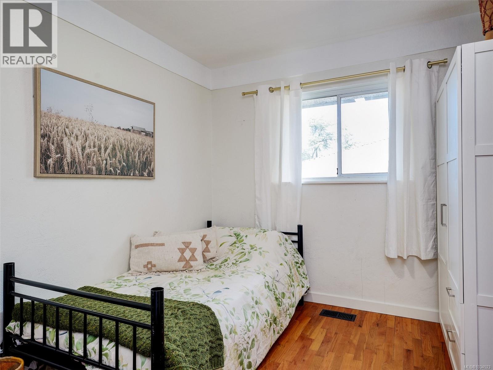 960 Selkirk Ave - 12