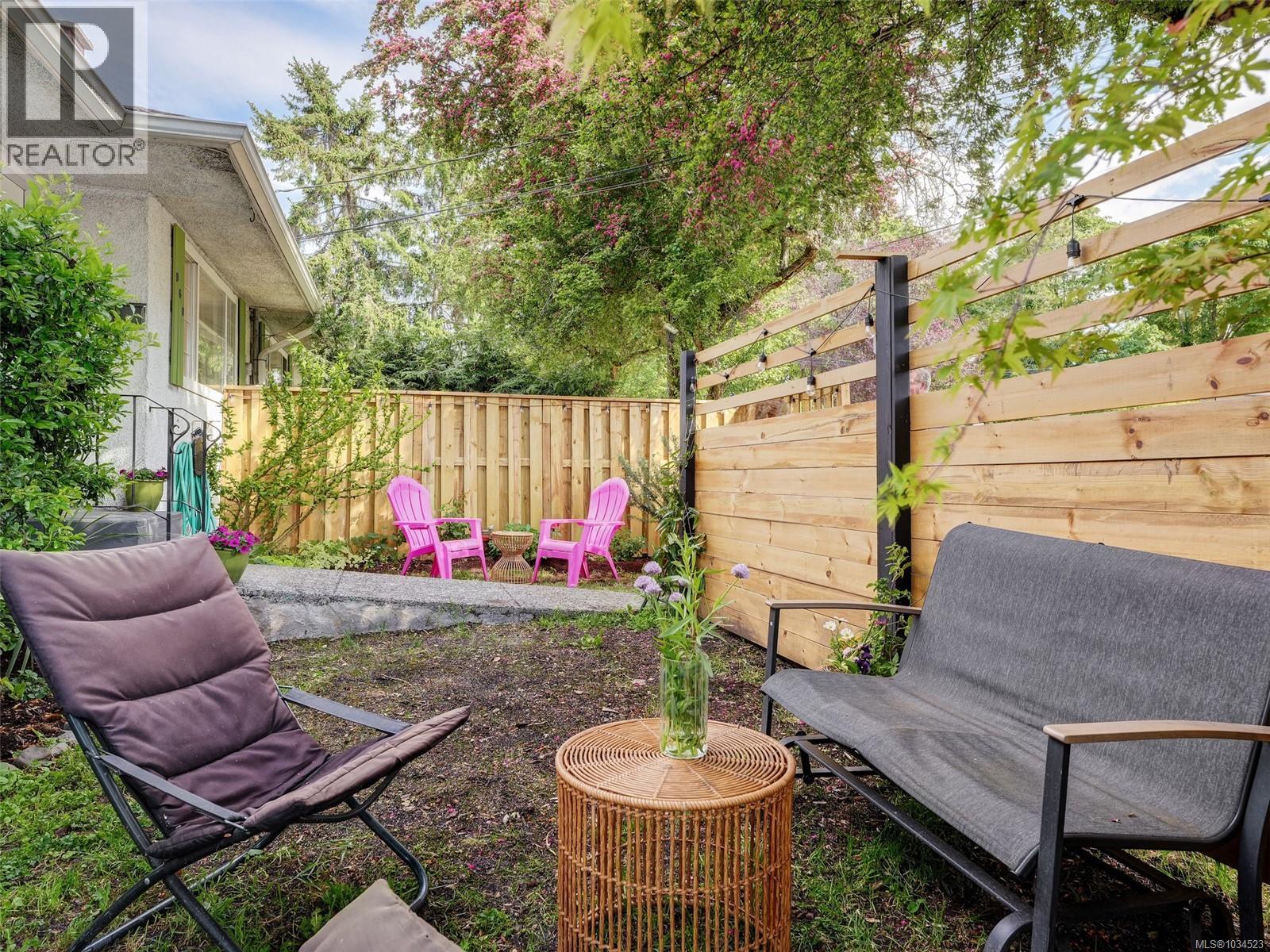 960 Selkirk Ave - 21