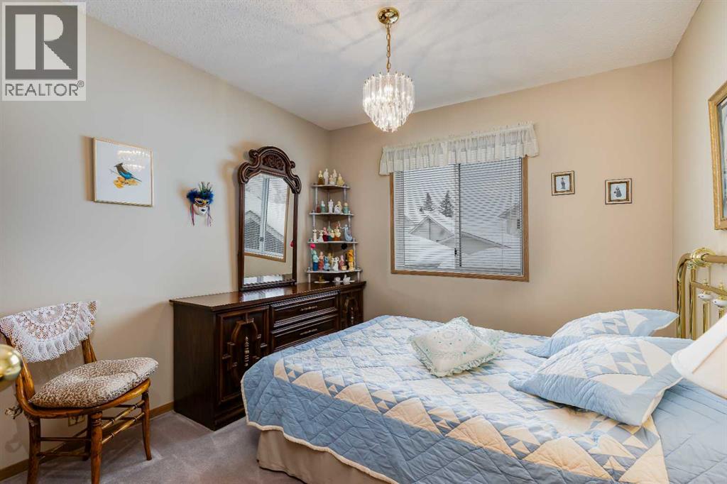 374 Martindale Boulevard NE - 18