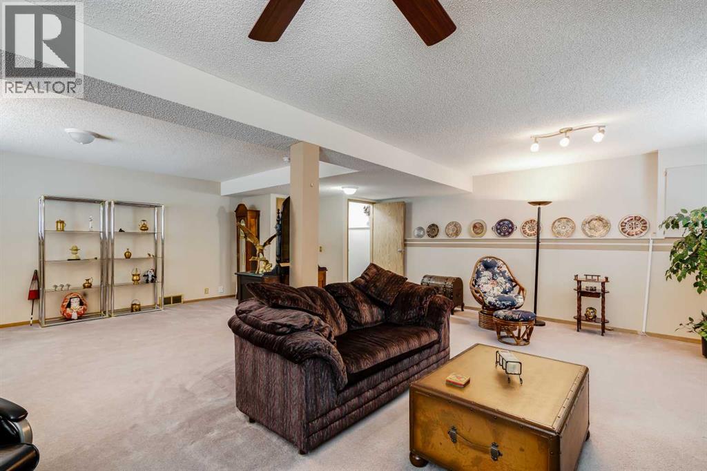 374 Martindale Boulevard NE - 23