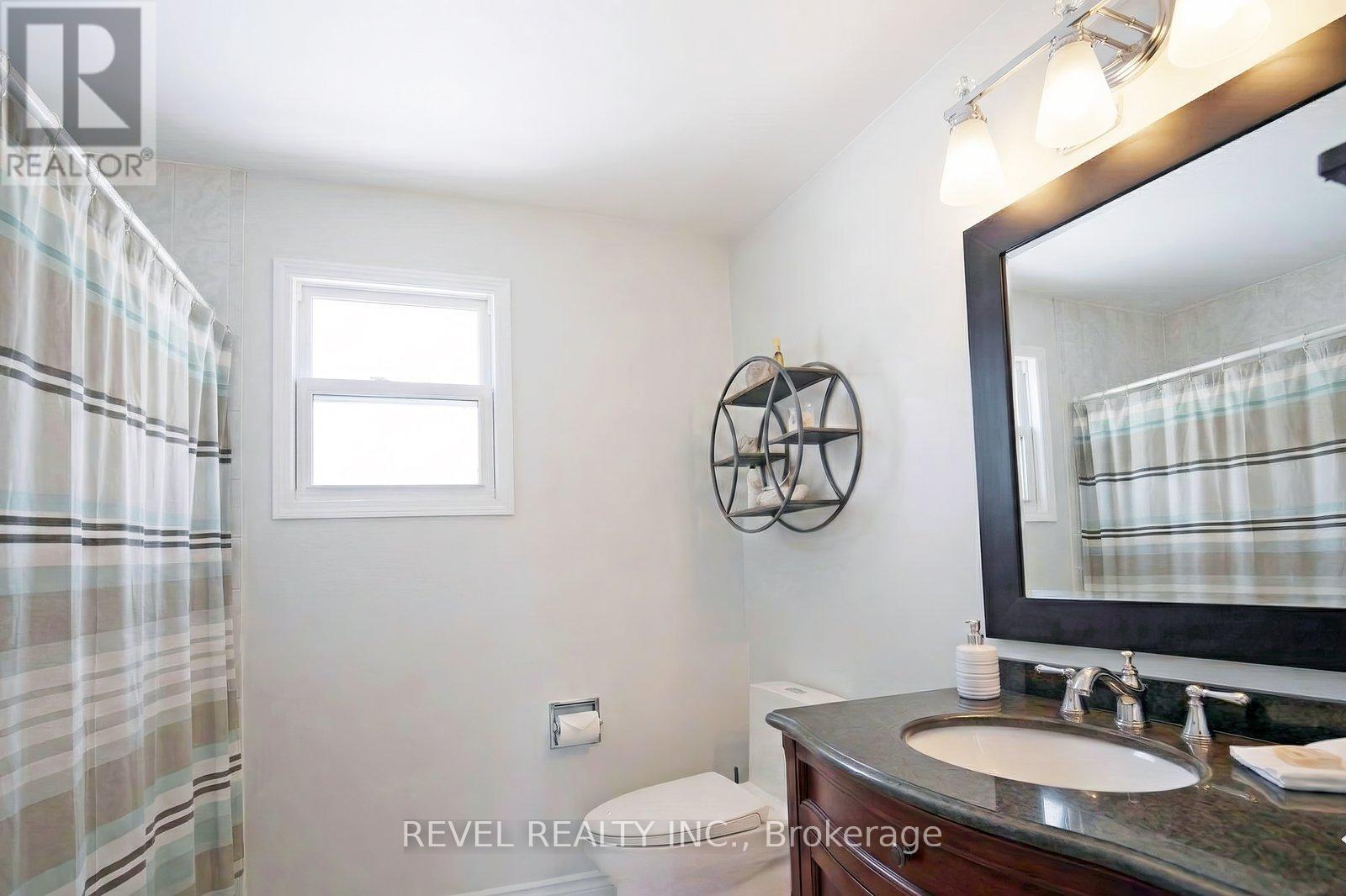 284 VICTORIA AVENUE N - 33