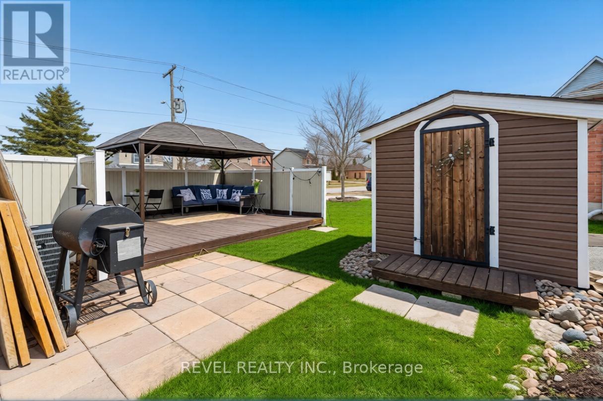 284 VICTORIA AVENUE N - 43