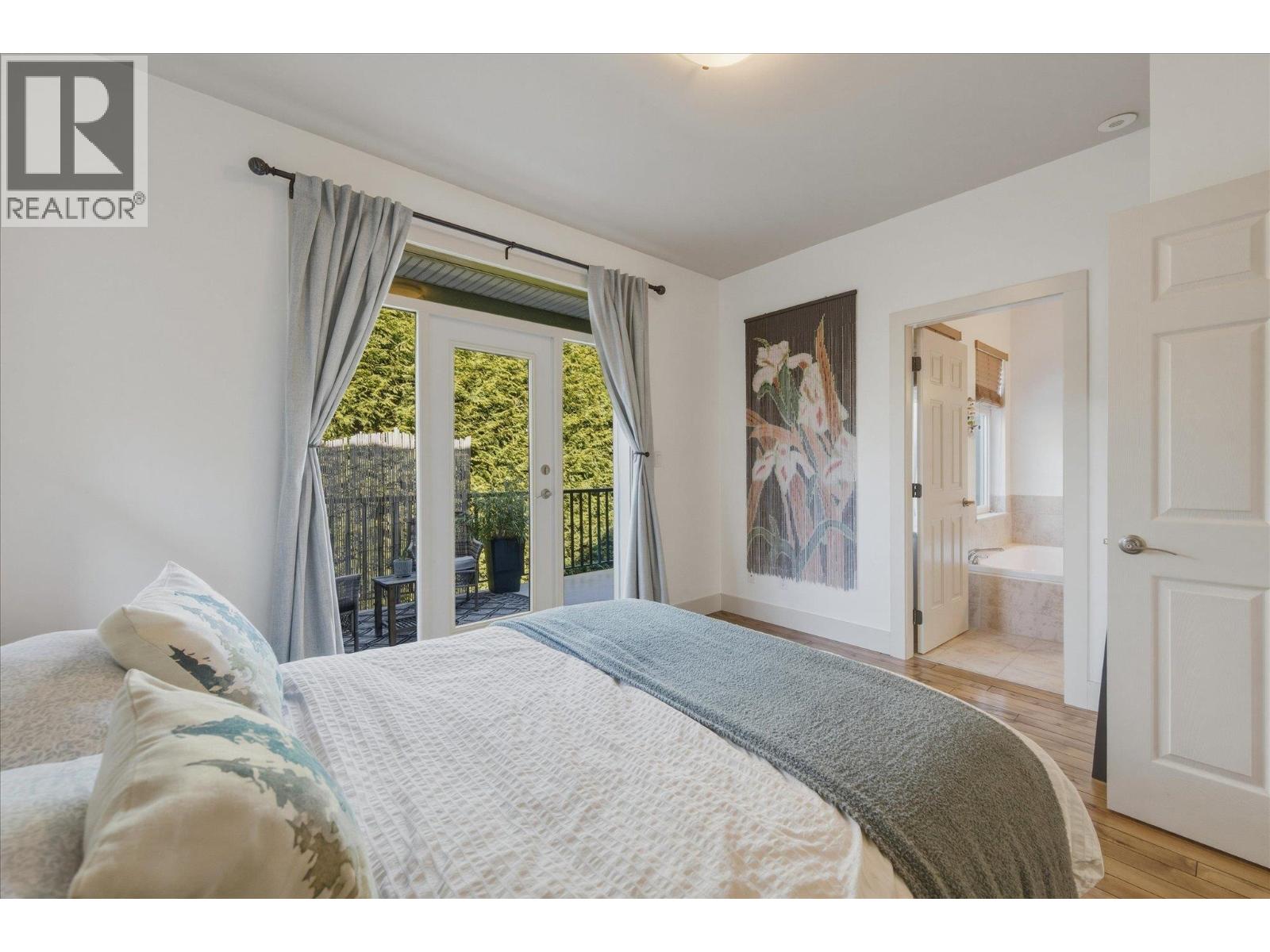 22 39758 GOVERNMENT ROAD, Squamish