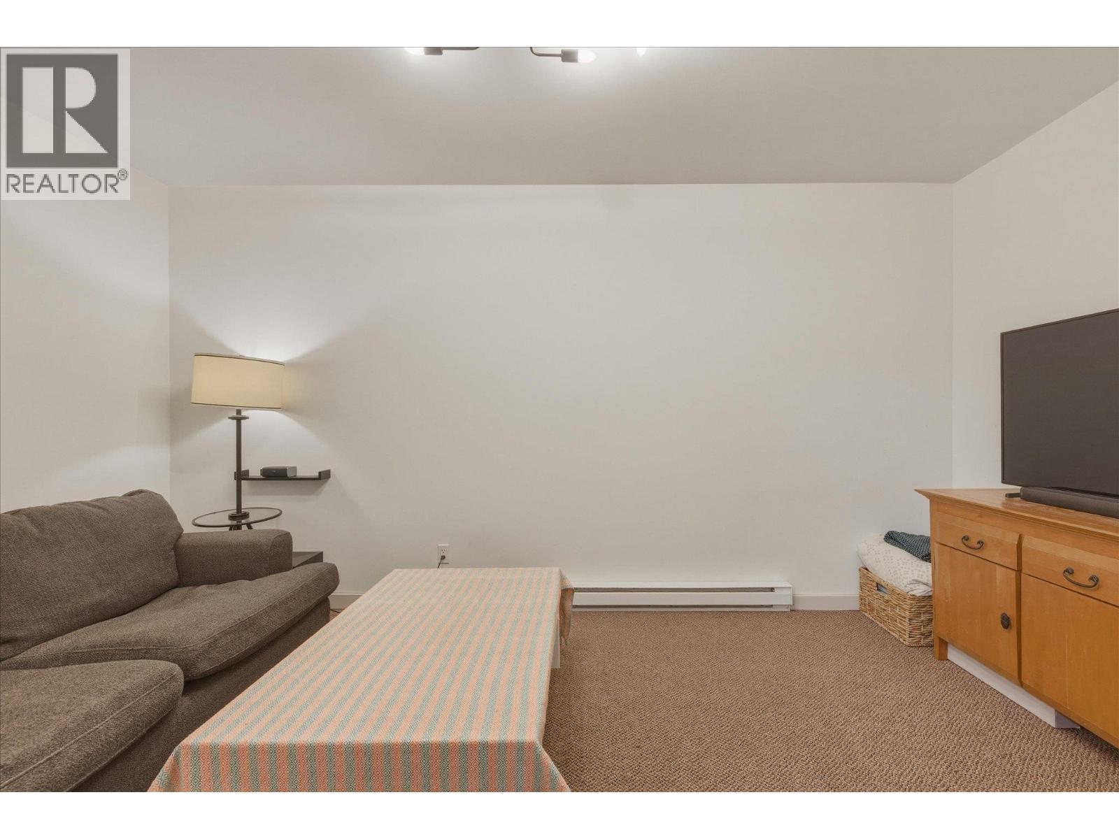 22 39758 GOVERNMENT ROAD, Squamish