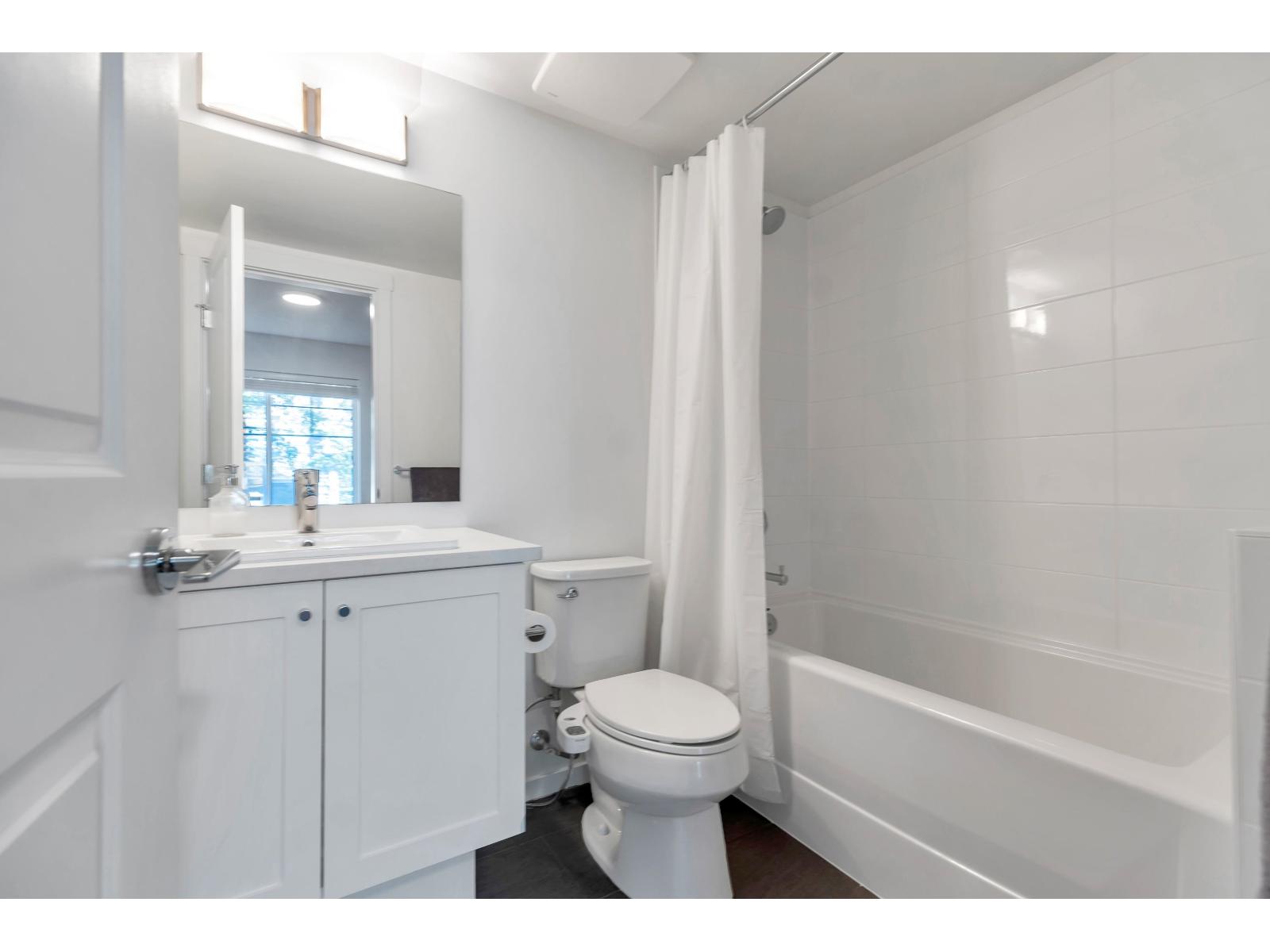 4 Bed, 4 Bath Apartment for Sale in Surrey – 103 15268 28 AVENUE, Surrey – MLS# R3123145 - Image 39