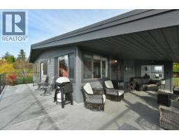 4926 Laurel Avenue, Sechelt, BC V7Z0B7 Photo 10