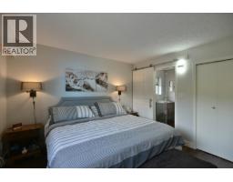 4926 Laurel Avenue, Sechelt, BC V7Z0B7 Photo 18