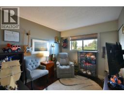 4926 Laurel Avenue, Sechelt, BC V7Z0B7 Photo 21