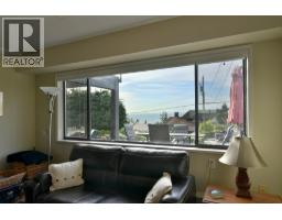 4926 Laurel Avenue, Sechelt, BC V7Z0B7 Photo 24